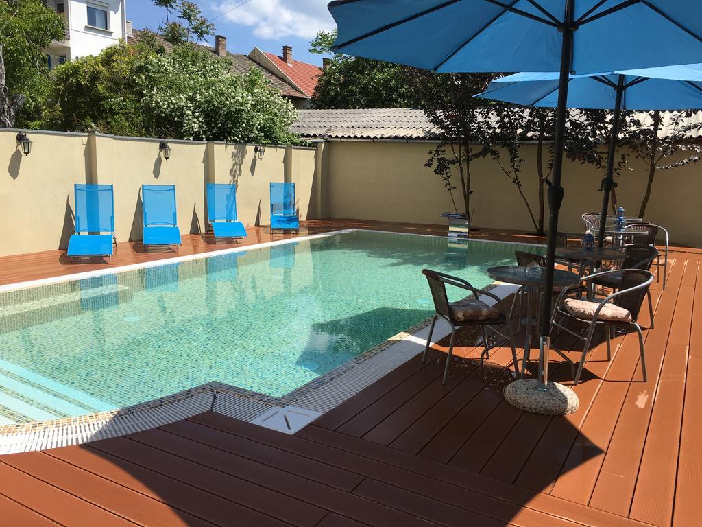 Mosoly Apartman Szegedin Exterior foto