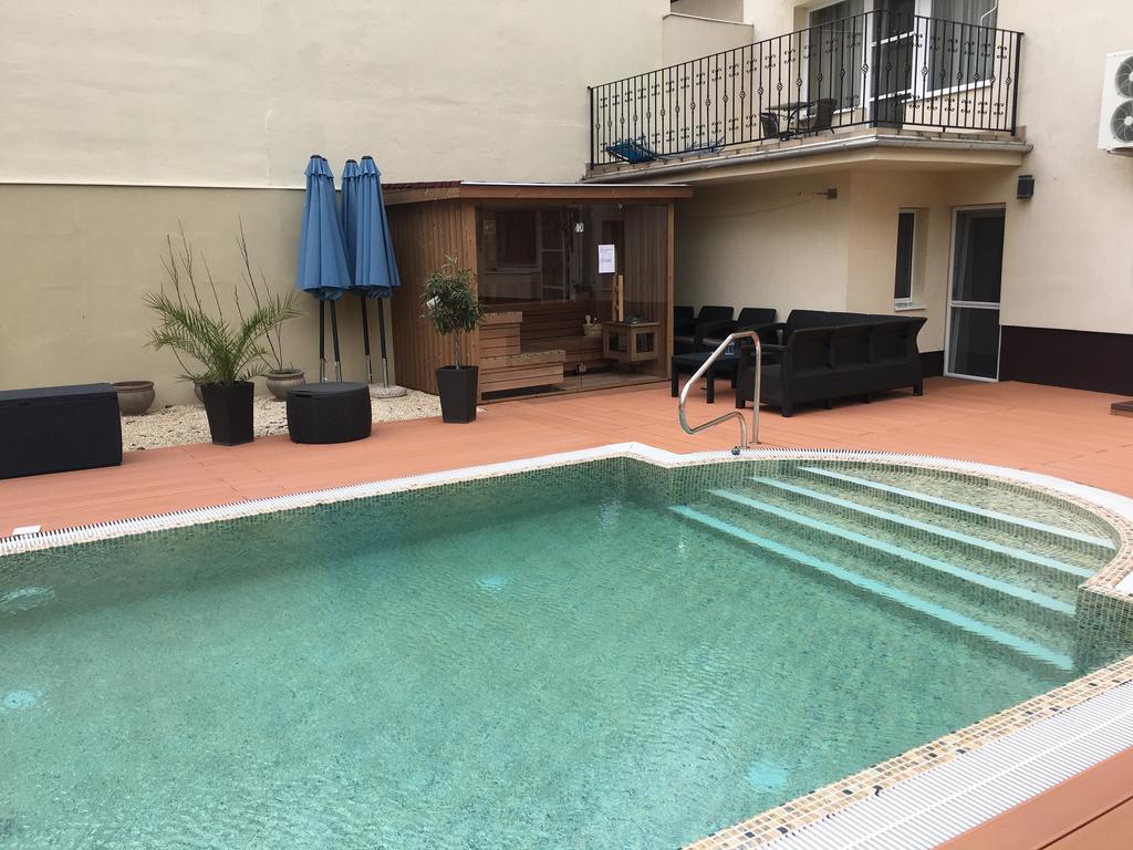 Mosoly Apartman Szegedin Exterior foto